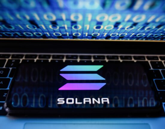 $1,400 On The Horizon? Solana Breach Of $200 Excites Analysts